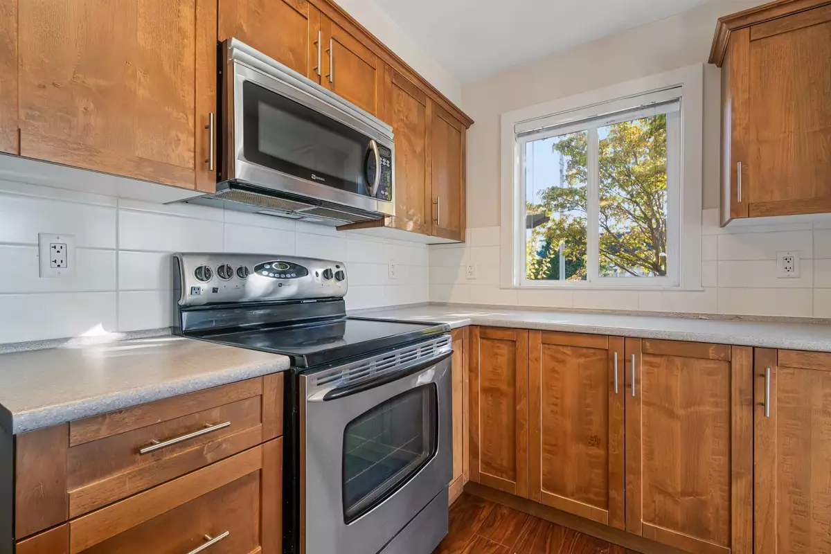 Kitchen Photo of 106 9422 Victor Street, Chilliwack, BC