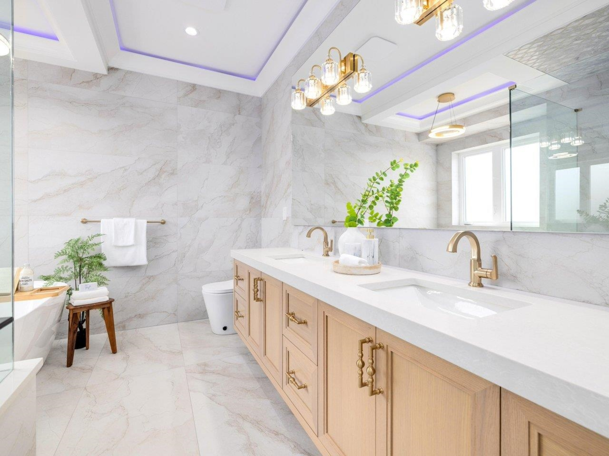 Backyard Photo of 7640 Curzon Street, Richmond, BC