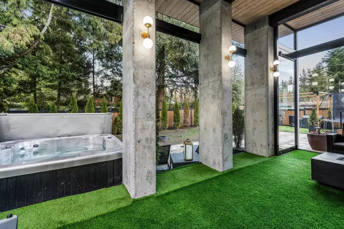 Guest Bathroom Photo of 20261 41 Avenue, Langley, BC