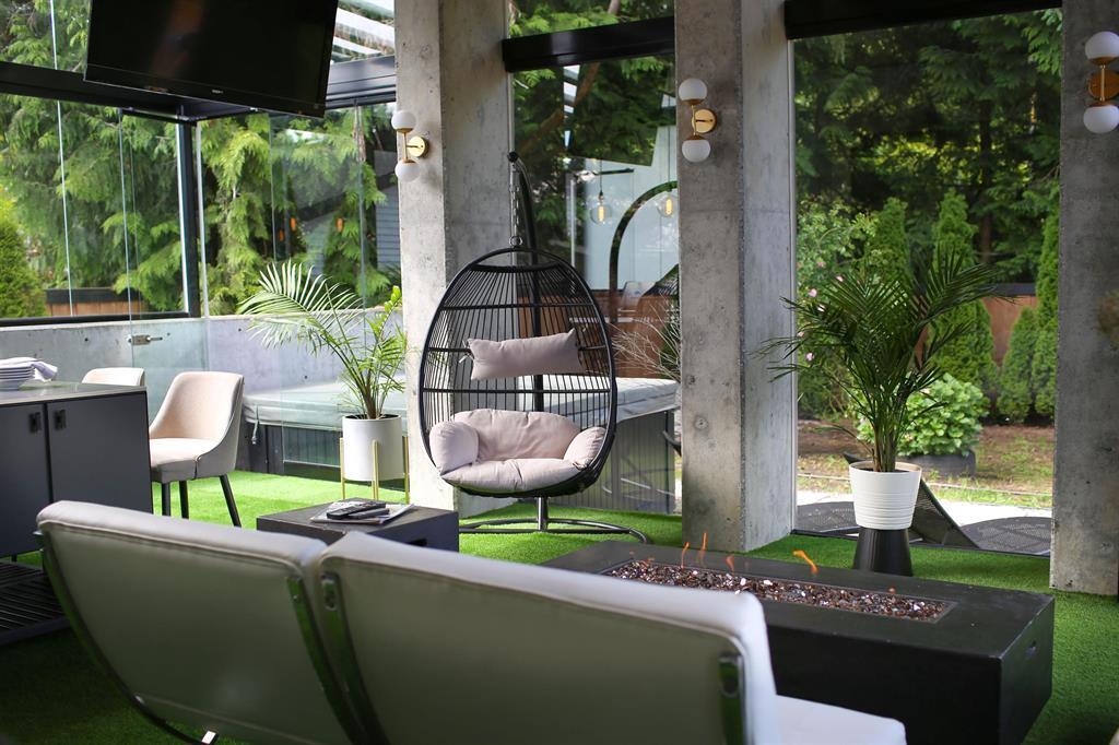 Powder Room Photo of 20261 41 Avenue, Langley, BC