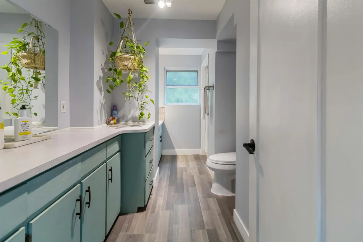 Garage Interior Photo of 5237 12 Avenue, Tsawwassen, BC