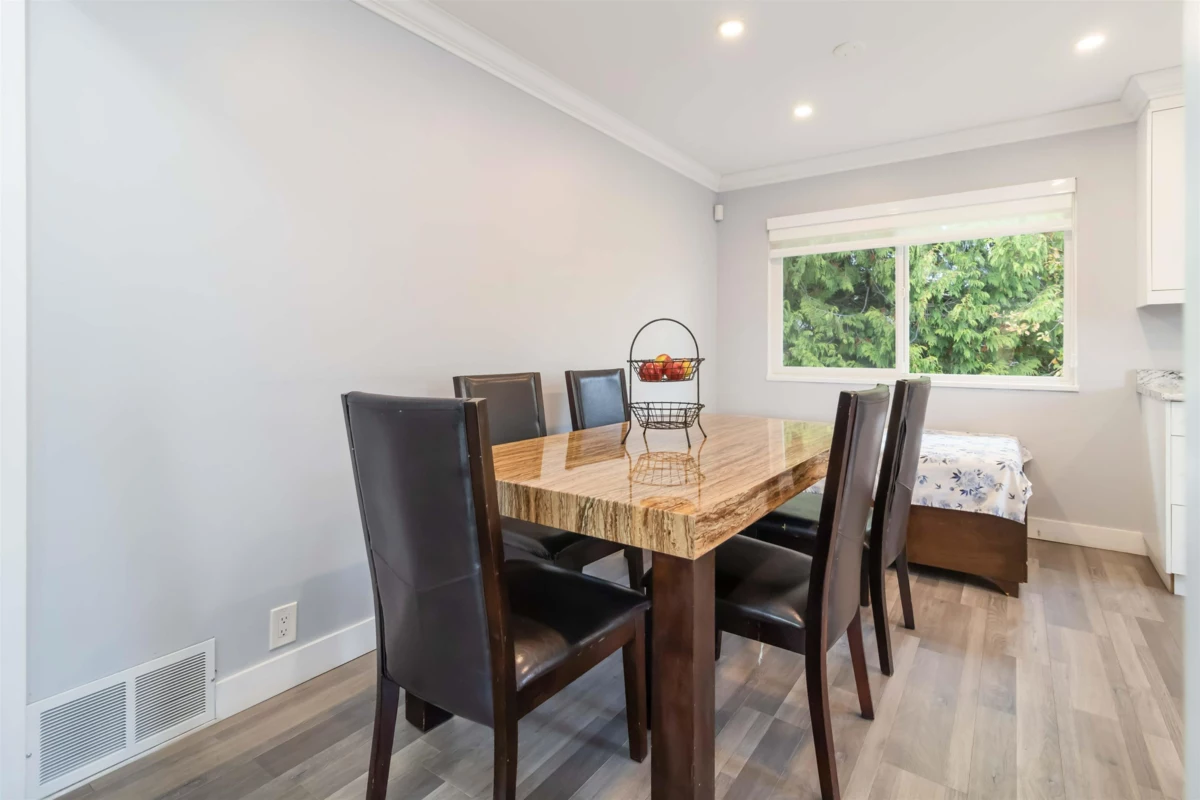 Guest Bathroom Photo of 5237 12 Avenue, Tsawwassen, BC