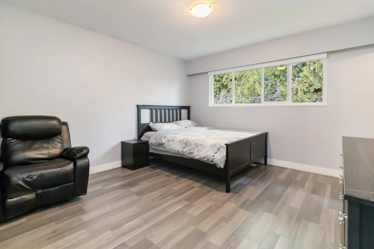 Mudroom Photo of 5237 12 Avenue, Tsawwassen, BC