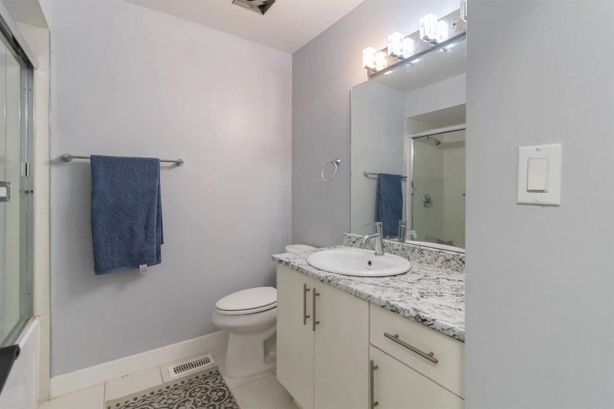 Office / Den Photo of 5237 12 Avenue, Tsawwassen, BC