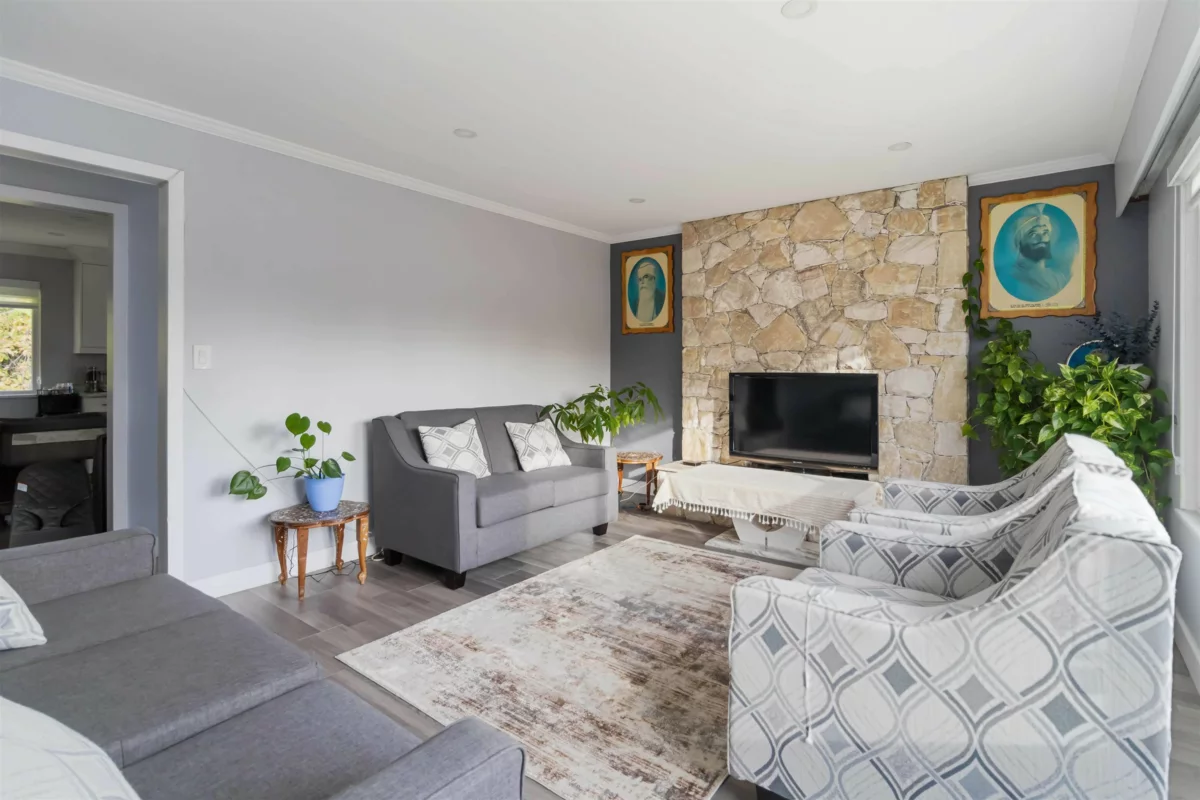 Primary Bathroom Photo of 5237 12 Avenue, Tsawwassen, BC