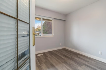 Basement Recreation Room Photo of 5237 12 Avenue, Tsawwassen, BC