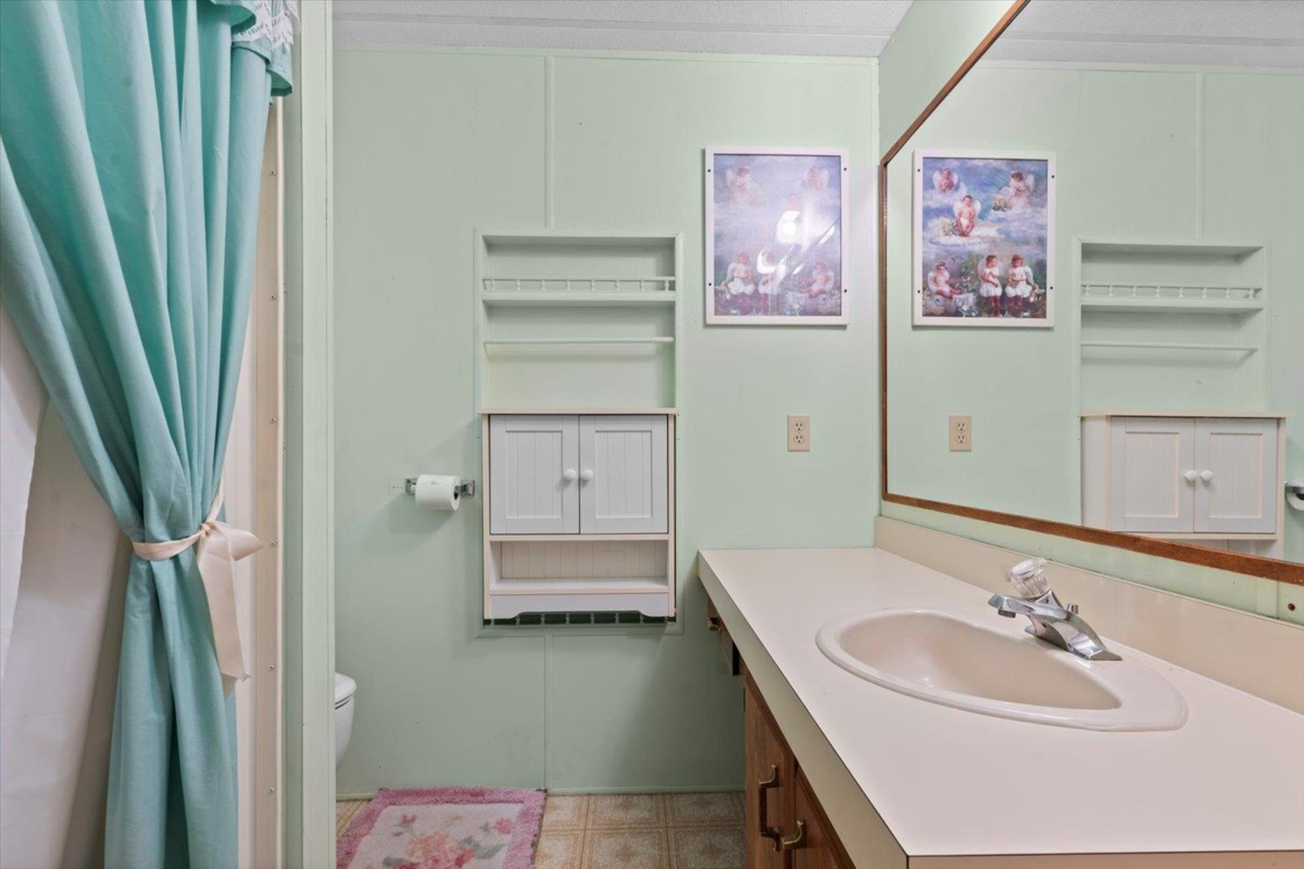 Bedroom 3 Photo of 33 9055 Ashwell Road, Chilliwack, BC