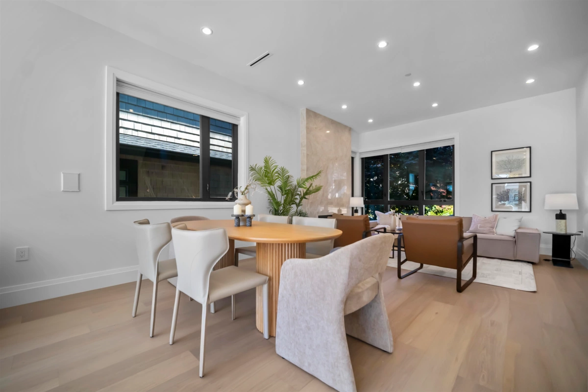 Kitchen Island Photo of 3940 W 24th Avenue, Vancouver, BC