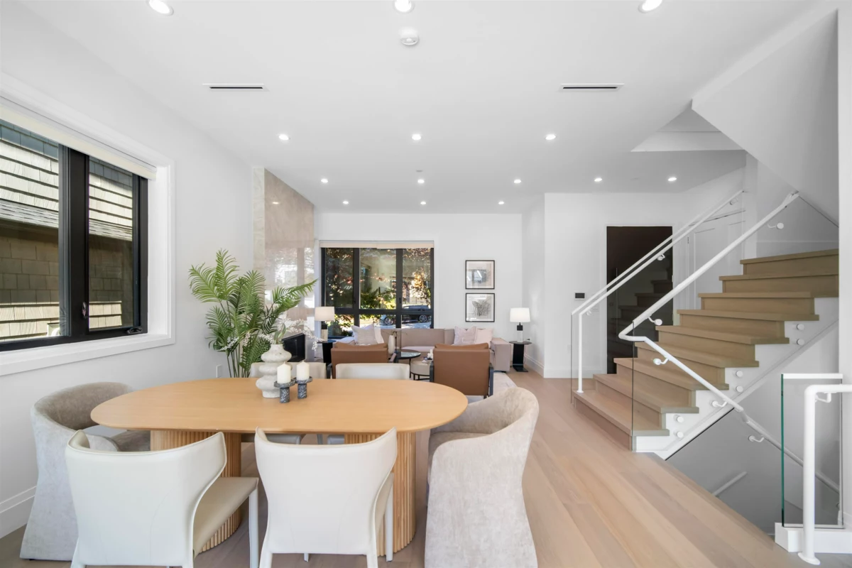Kitchen Photo of 3940 W 24th Avenue, Vancouver, BC