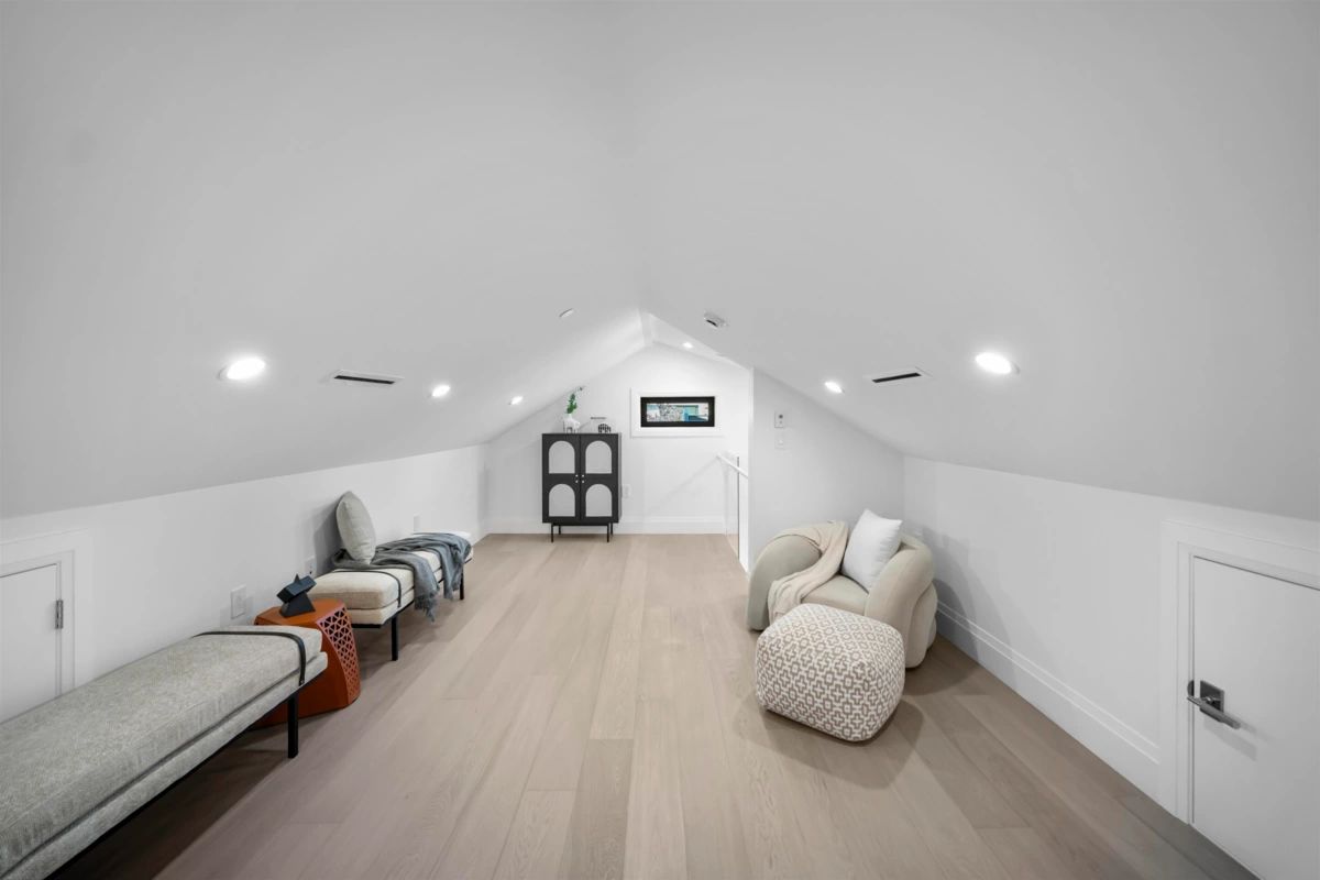 Loft / Bonus Room Photo of 3940 W 24th Avenue, Vancouver, BC