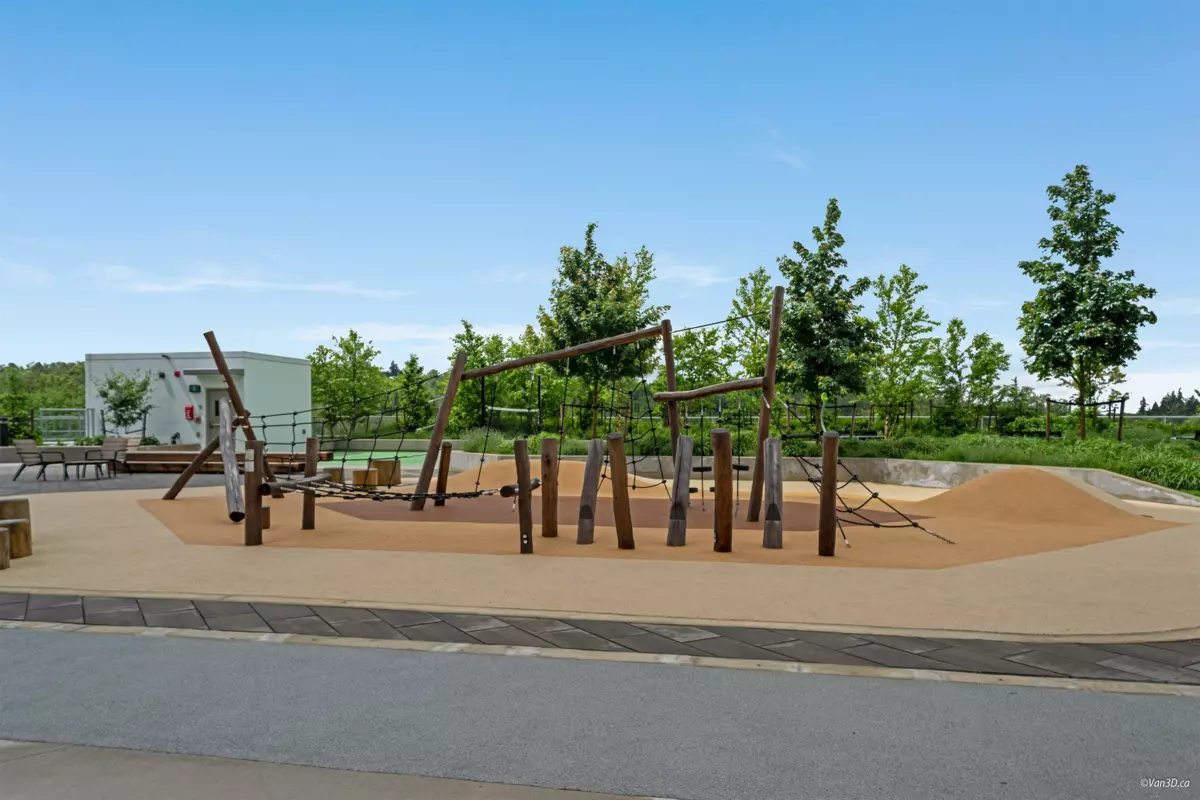 Dining Area Photo of 807 318 Alderson Avenue, Coquitlam, BC