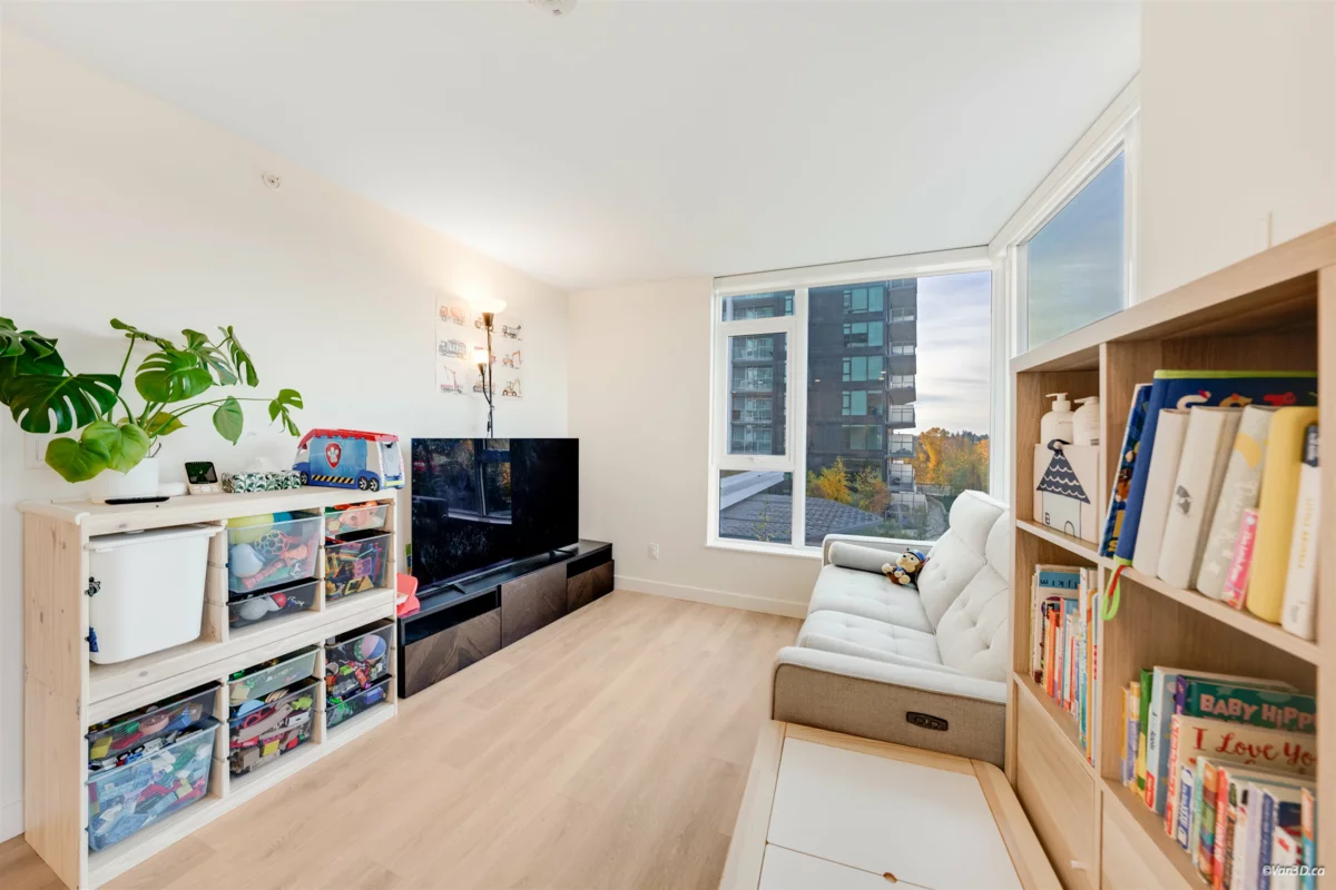 Entry Foyer Photo of 807 318 Alderson Avenue, Coquitlam, BC
