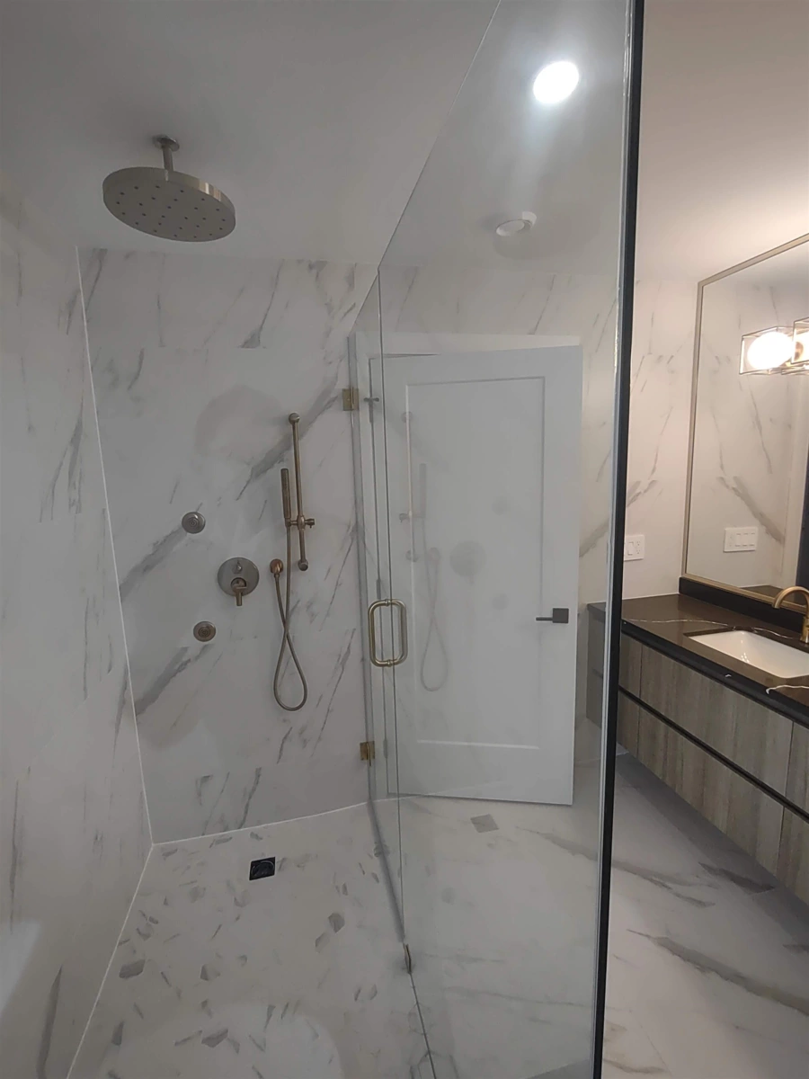 Basement Recreation Room Photo of 1 1706 W 68th Avenue, Vancouver, BC