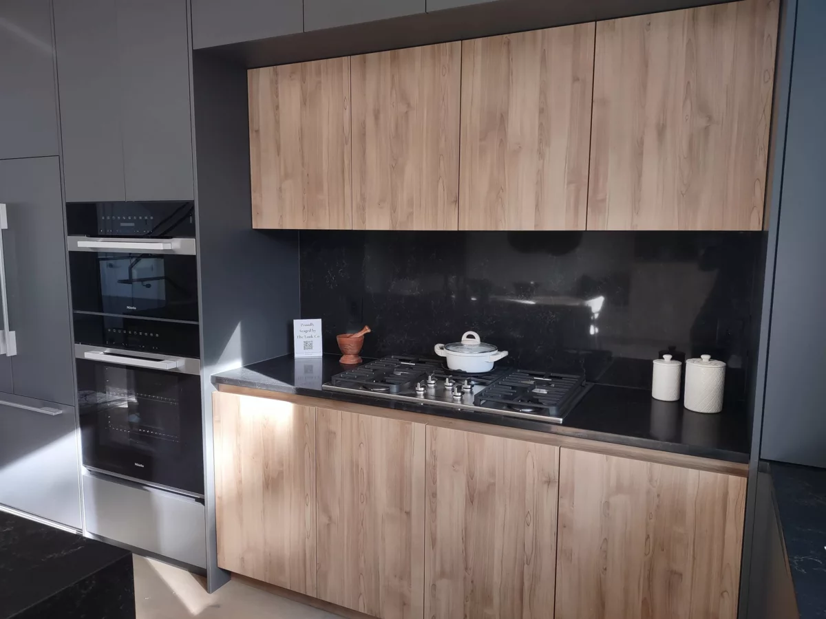 Walk-In Closet Photo of 1 1706 W 68th Avenue, Vancouver, BC