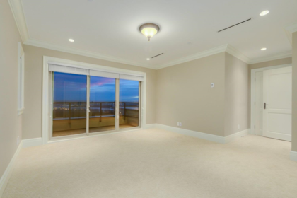 Entry Foyer Photo of 805 King Georges Way, West Vancouver, BC