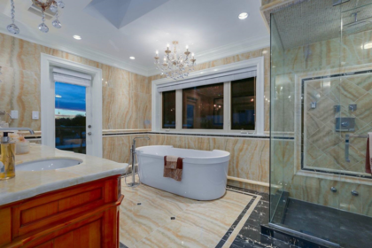 Laundry Room Photo of 805 King Georges Way, West Vancouver, BC