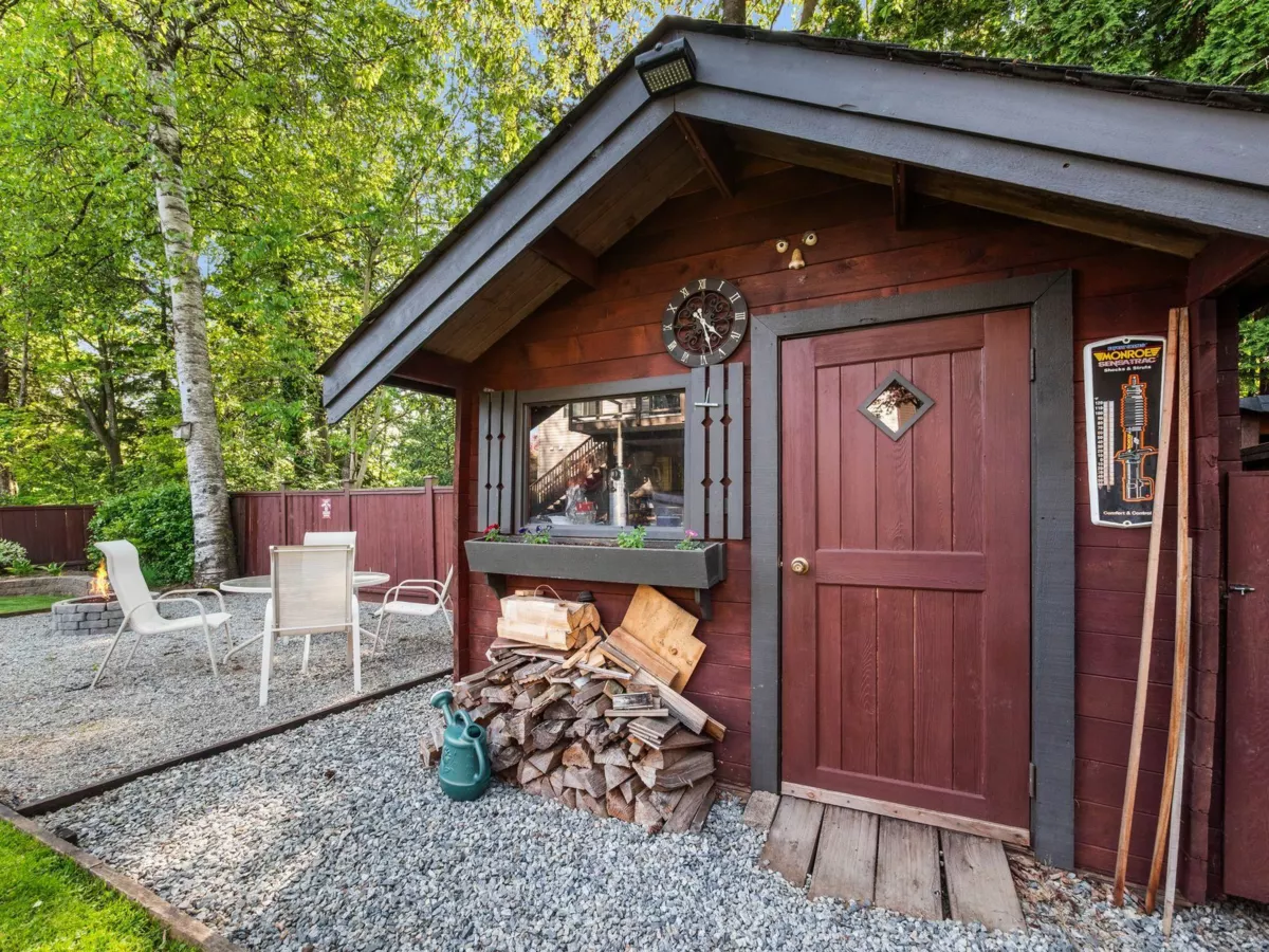 Hot Tub / Spa Photo of 7937 Burdock Street, Mission, BC