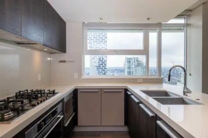2707 1351 Continental Street, Vancouver, BC, Vancouver — Apartment/Condo for sale