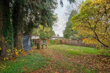 Hot Tub / Spa Photo of 1901 Iris Place, Surrey, BC