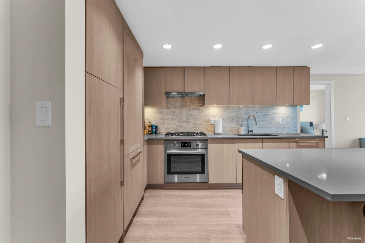 Breakfast Nook Photo of 3504 1182 Westwood Street, Coquitlam, BC