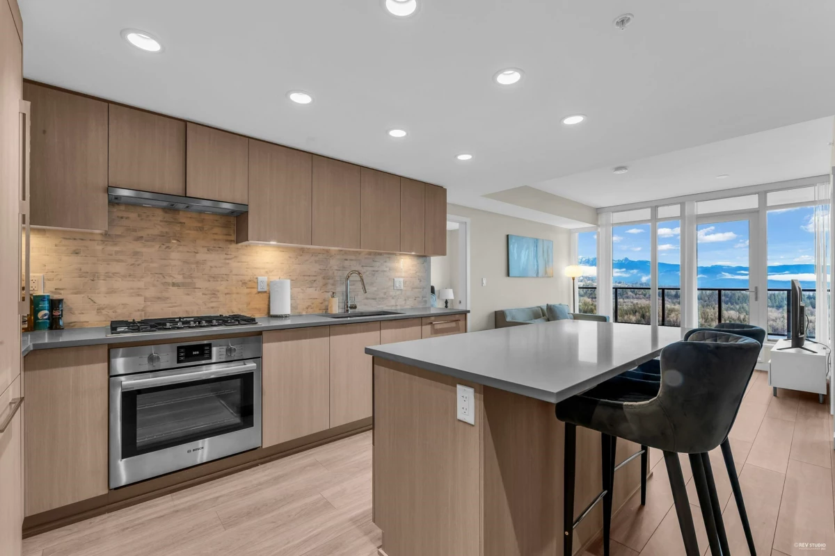 Kitchen Island Photo of 3504 1182 Westwood Street, Coquitlam, BC