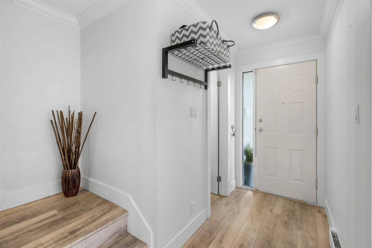 Family Room Photo of 28 10840 Springmont Drive, Richmond, BC