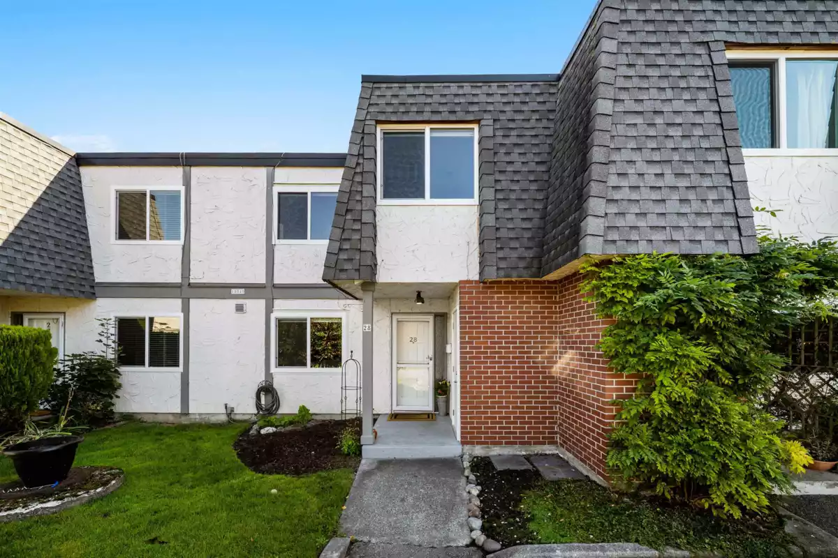 Living Room Photo of 28 10840 Springmont Drive, Richmond, BC