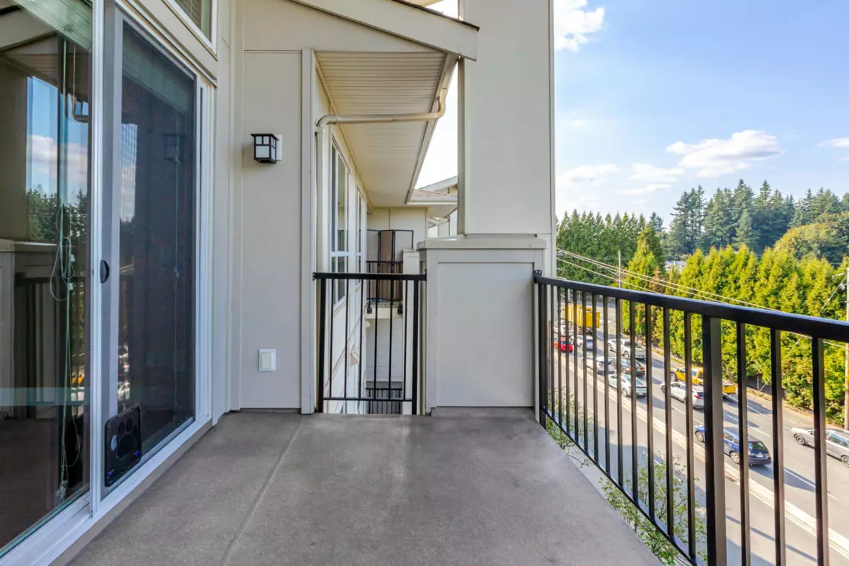 Aerial View of 405 3192 Gladwin Road, Abbotsford, BC