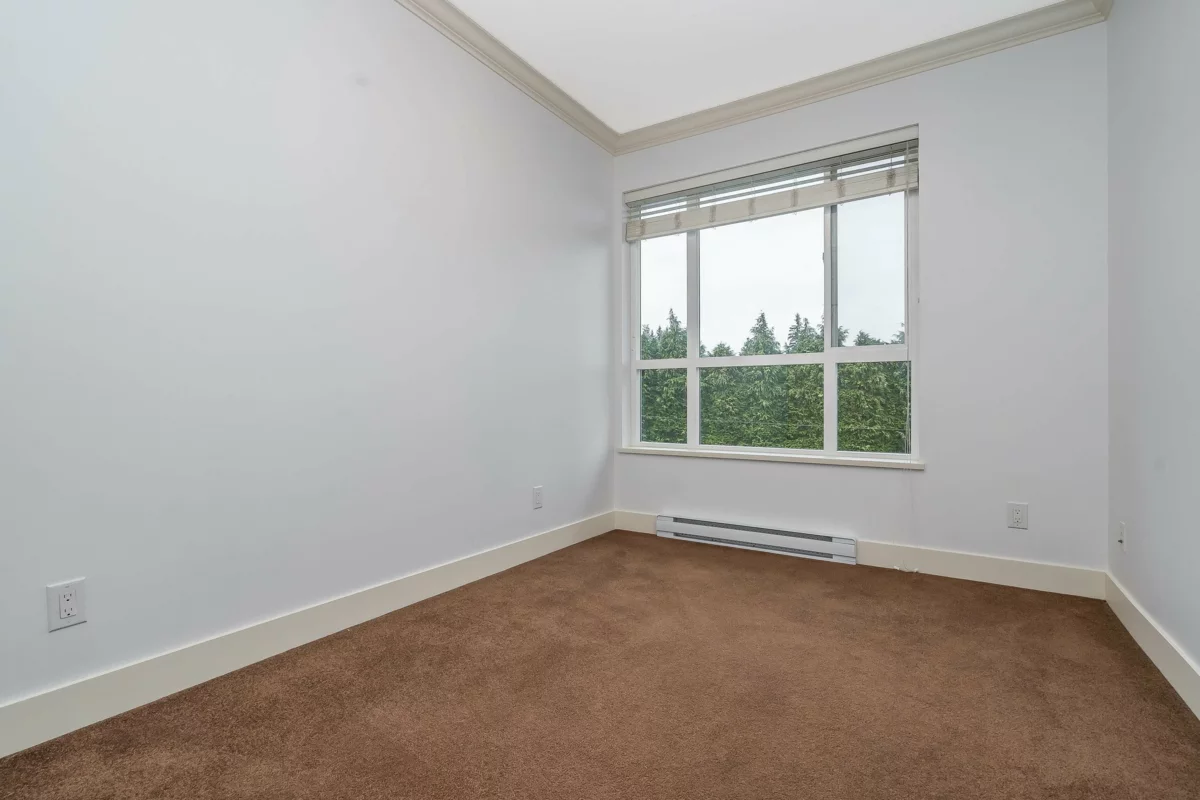 Garden / Landscaping Photo of 405 3192 Gladwin Road, Abbotsford, BC