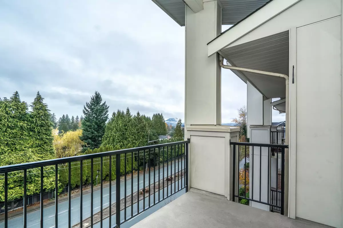 Neighborhood Park Photo Near 405 3192 Gladwin Road, Abbotsford, BC