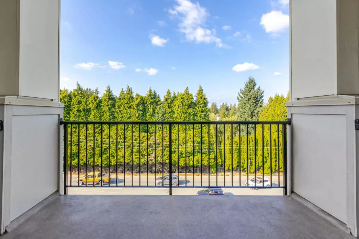 Outdoor Kitchen Photo of 405 3192 Gladwin Road, Abbotsford, BC