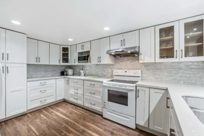 701 14881 103a Avenue, Surrey, BC