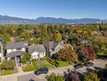 Backyard Photo of 3511 W 15th Avenue, Vancouver, BC