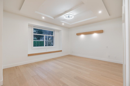 Powder Room Photo of 2208 St George Street, Port Moody, BC