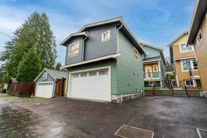 Swimming Pool Photo of 2208 St George Street, Port Moody, BC