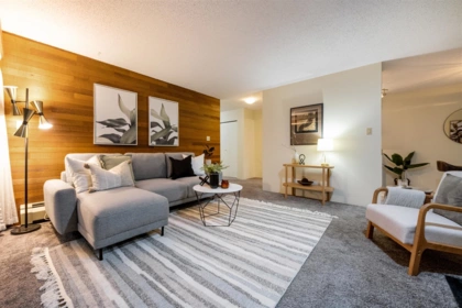 220 7377 Salisbury Avenue, Burnaby, BC, Burnaby — Apartment/Condo for sale