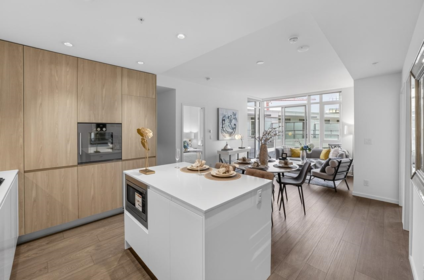 Kitchen Island Photo of 907 6500 Minoru Boulevard, Richmond, BC