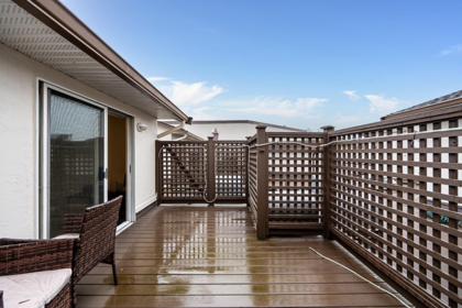 Hallway Photo of 313 7171 121 Street, Surrey, BC