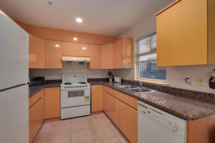 Kitchen Island Photo of 8369 Shaughnessy Street, Vancouver, BC