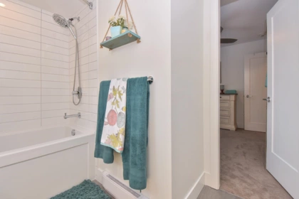 Hallway Photo of 31 15775 Mountain View Drive, Surrey, BC