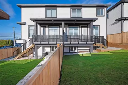 102 18002 63b Avenue, Surrey, BC, Surrey — Half Duplex for sale
