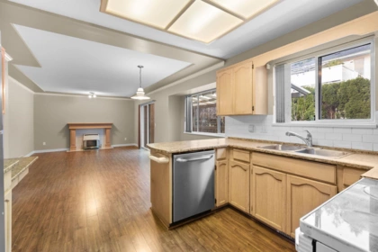 Guest Bathroom Photo of 1225 Windsor Avenue, Port Coquitlam, BC