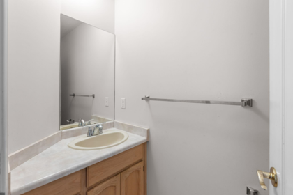 Office / Den Photo of 1225 Windsor Avenue, Port Coquitlam, BC