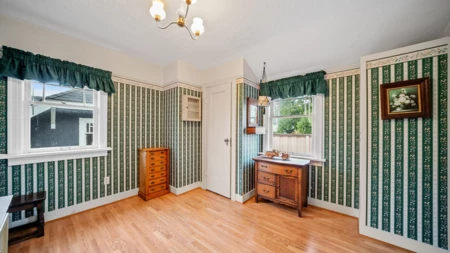 Entry Foyer Photo of 3537 W 31st Avenue, Vancouver, BC