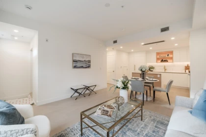 Breakfast Nook Photo of 208 918 W 32nd Street, Vancouver, BC