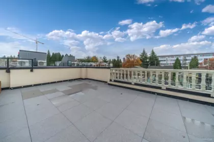 Swimming Pool Photo of 208 918 W 32nd Street, Vancouver, BC