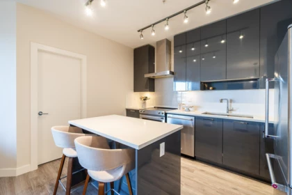 303 1768 Gilmore Avenue, Burnaby, BC, Burnaby — Apartment/Condo for sale