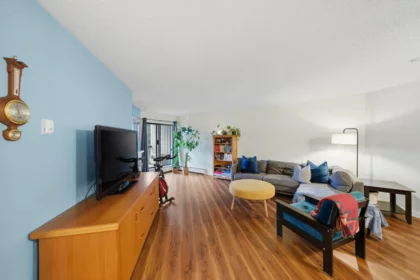 238 8500 Ackroyd Road, Richmond, BC, Richmond — Apartment/Condo for sale