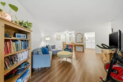238 8500 Ackroyd Road, Richmond, BC, Richmond — Apartment/Condo for sale