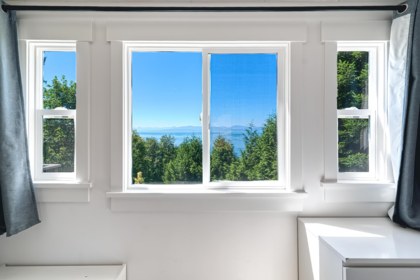 Office / Den Photo of 7949 Redrooffs Road, Halfmoon Bay, BC